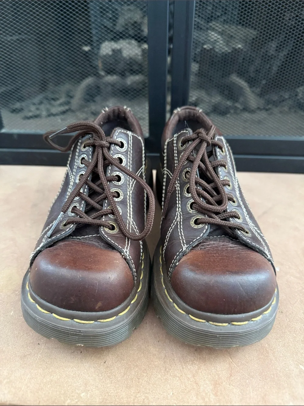Dr. Martens Melissa 12283 VTG Y2K Brown Leather Lace-Up Daisy Embossed Chunky